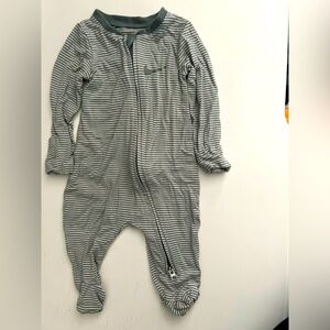 Nike Green Zipper Footie